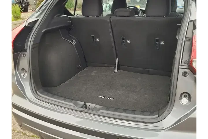 $16821 : Nissan Kicks 2021 SV 4dr Cro image 7