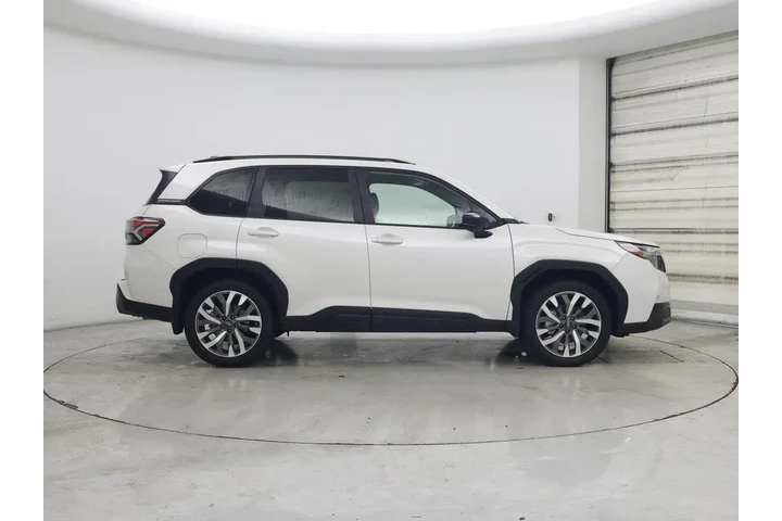 $37998 : Subaru Forester 2025 AWD Tou image 7