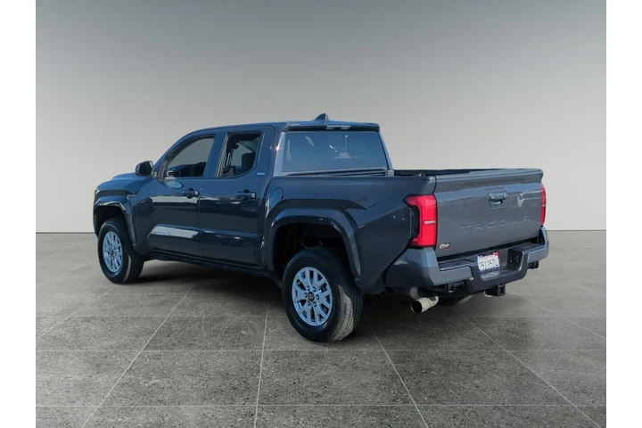 $39702 : Toyota Tacoma 2025 4x2 SR5 4 image 3