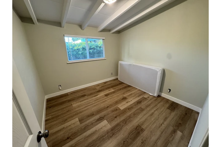 $900 : Cuarto en renta en Santa Ana image 1