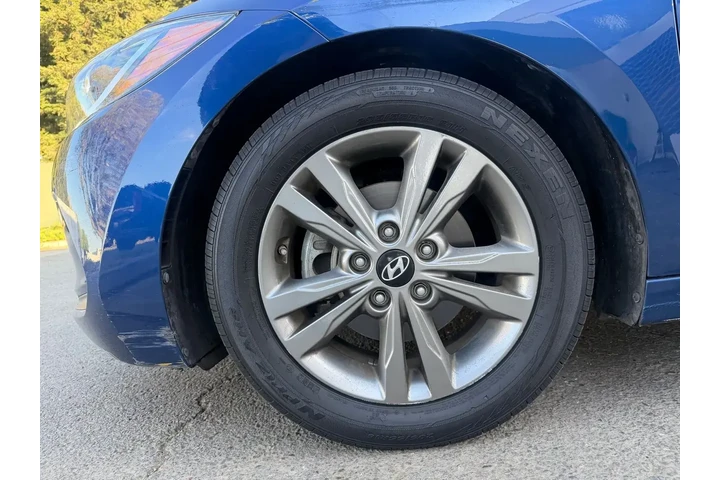 $16000 : Hyundai ELANTRA 2018 SEL 4dr image 9
