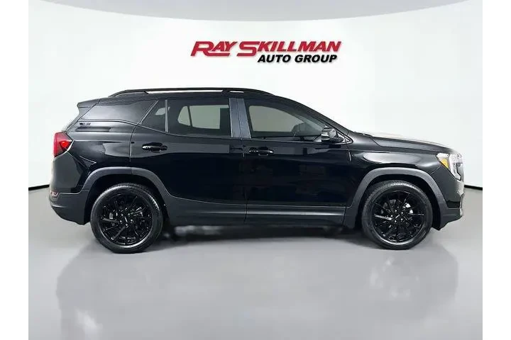 $26975 : GMC Terrain 2023 SLE 4dr SUV image 9