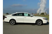 $27421 : Honda Accord 2023 EX 4dr Sed thumbnail