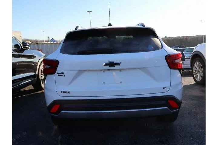 $22887 : Chevrolet Trax 2025 LT 4dr C image 9