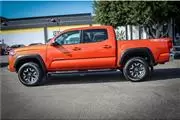 2017 Toyota Tacoma Double Cab thumbnail