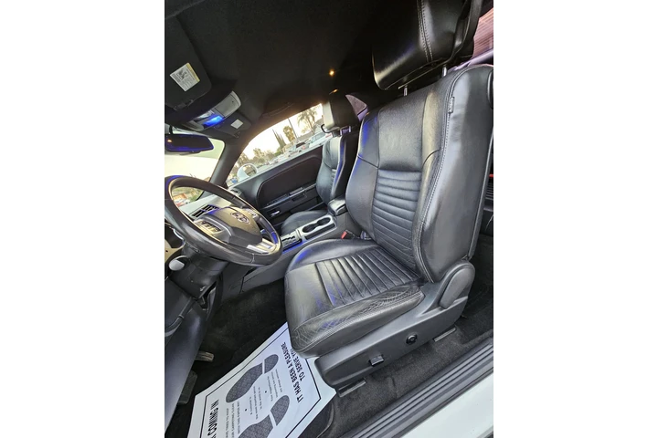 $8999 : Dodge challenger image 4