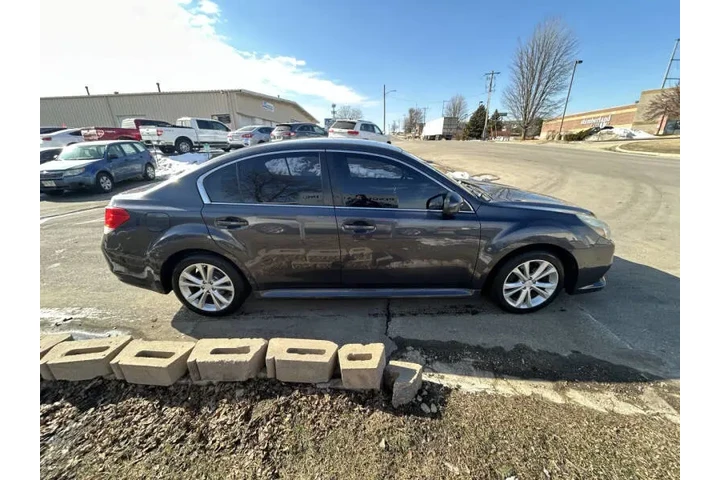 $6990 : 2013 Legacy 2.5i Premium image 8
