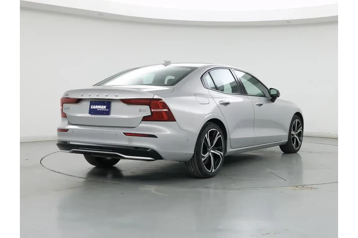 $23998 : Volvo S60 2024 B5 Plus Dark image 8