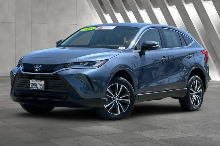 $33000 : Toyota Venza 2024 AWD LE 4dr image 2