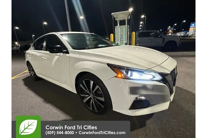 $13989 : Nissan Altima 2019 2.5 SR 4d image 5