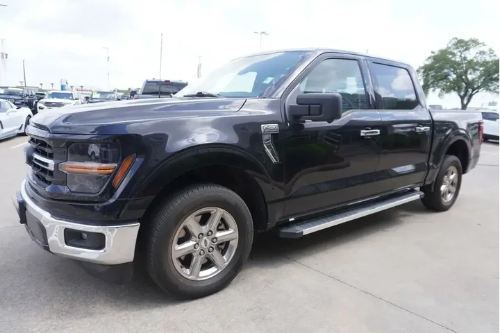 $39988 : Ford F-150 2024 4x2 XLT 4dr image 3