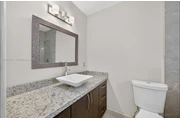$1000 : 1 dormitorio y 1,5 baños thumbnail