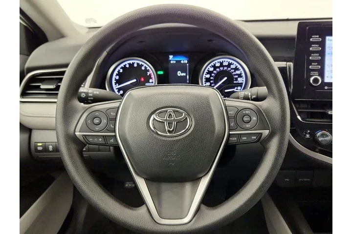 $27998 : Toyota Camry 2024 LE 4dr Sed image 10