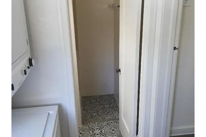 $1050 : Norwalk, CA disfruta de acceso image 7