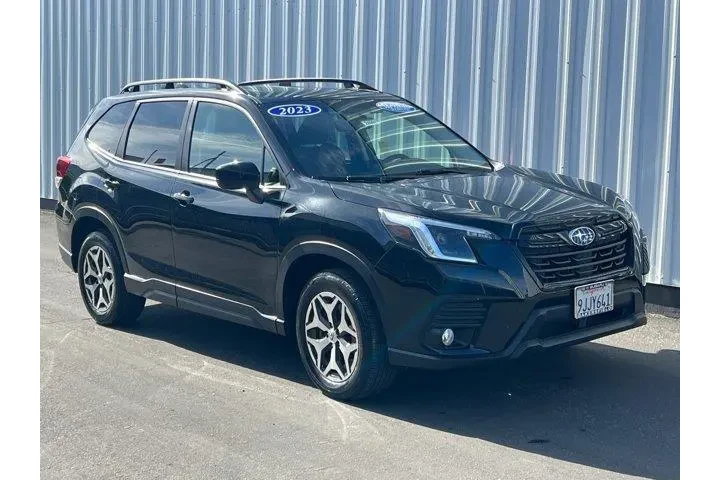 $28494 : Subaru Forester 2023 AWD Pre image 8