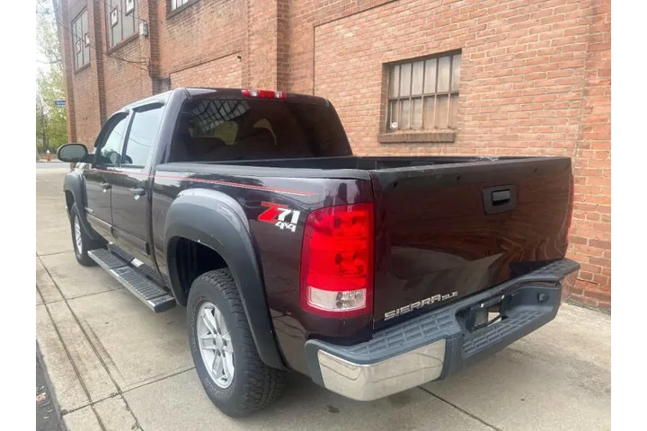 $9500 : 2008 GMC Sierra 1500 SLE1 image 3