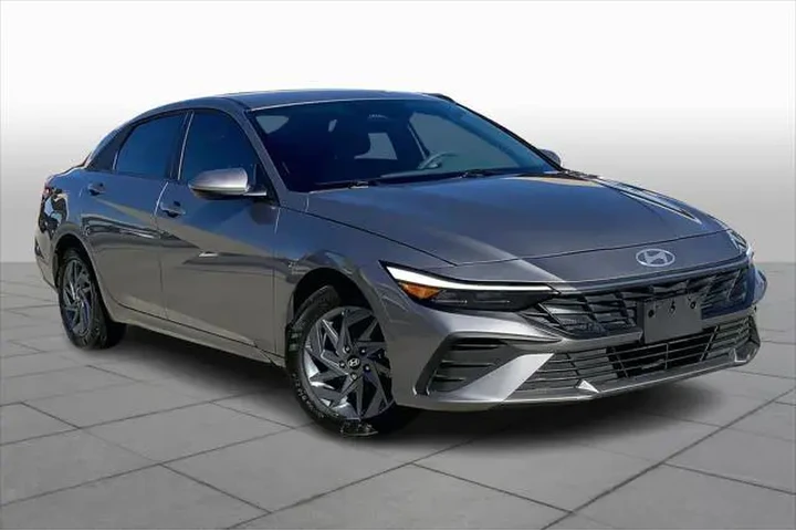 $19197 : Hyundai ELANTRA 2024 SEL 4dr image 3