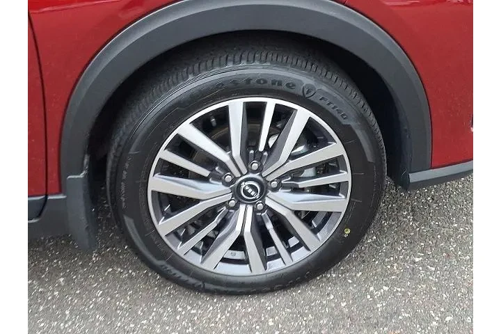 $20997 : Nissan Kicks 2024 SV 4dr Cro image 8