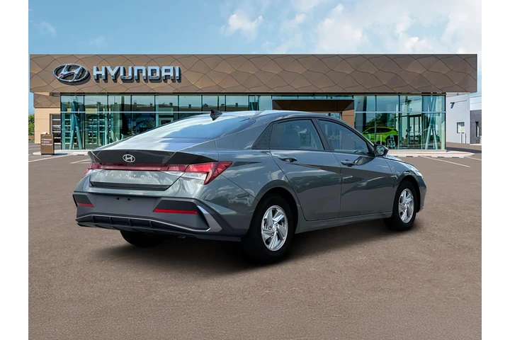 $18750 : Hyundai ELANTRA 2024 SE 4dr image 7