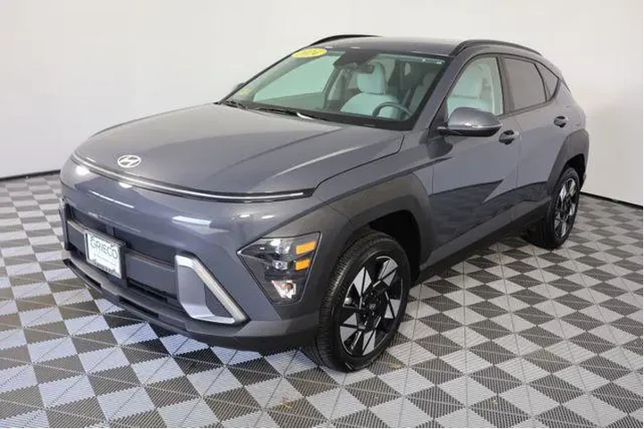 $22878 : Hyundai KONA 2024 AWD SEL 4d image 4