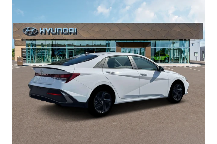 $23990 : Hyundai ELANTRA 2026 SEL Spo image 8