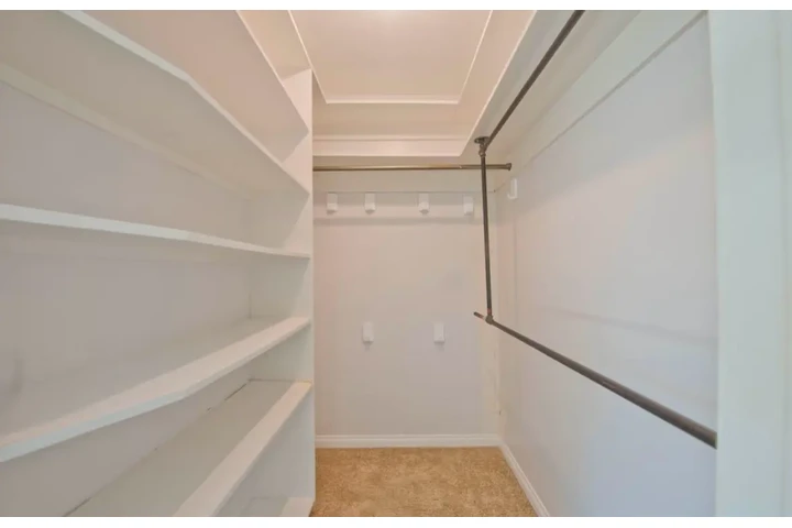 $2400 : 3 Bedroom House  in Lynwood image 8