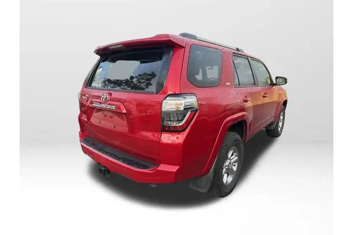 $38488 : Toyota 4Runner 2024 4x4 SR5 image 3