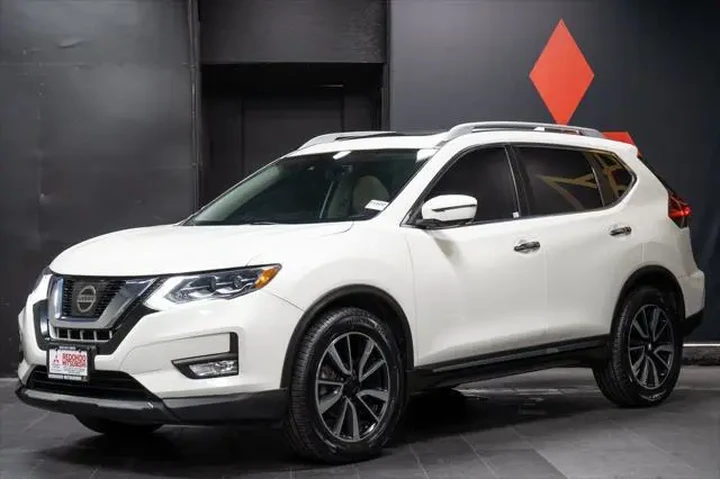 $15882 : Nissan Rogue 2017 AWD S 4dr image 1