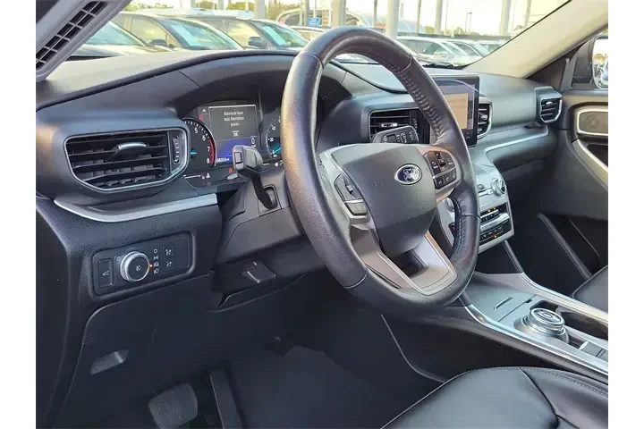 $23590 : Ford Explorer 2022 XLT 4dr S image 10