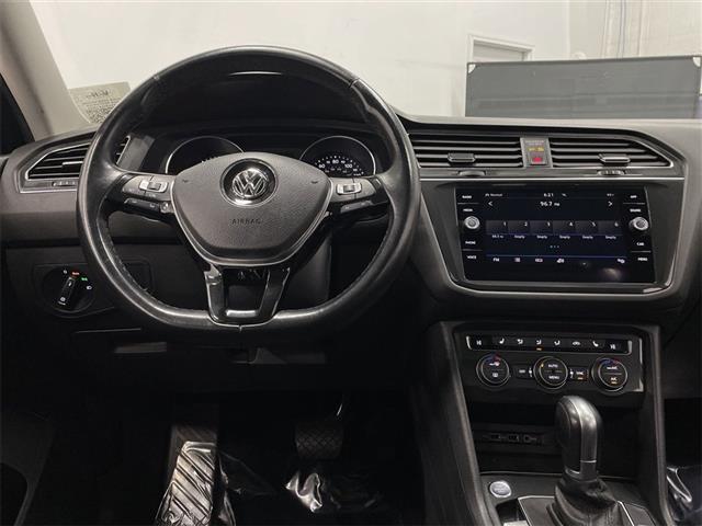 $17279 : Pre-Owned 2018 Tiguan 2.0T SE image 5