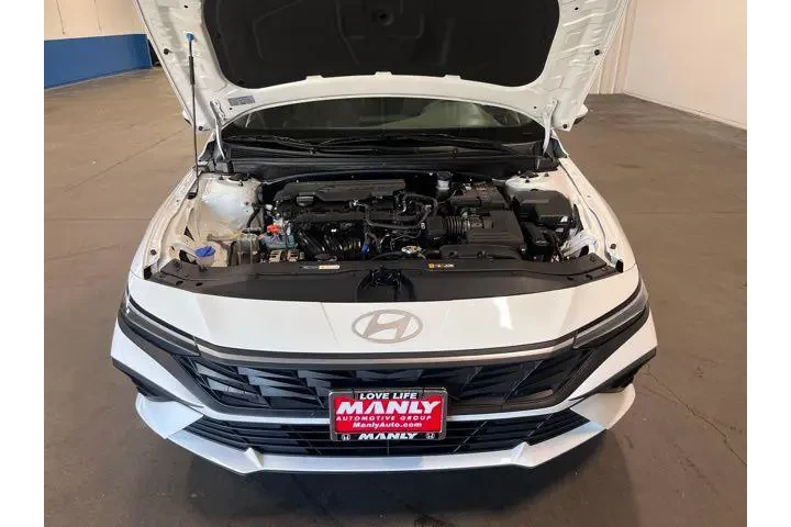 $19947 : Hyundai ELANTRA 2024 SE 4dr image 9