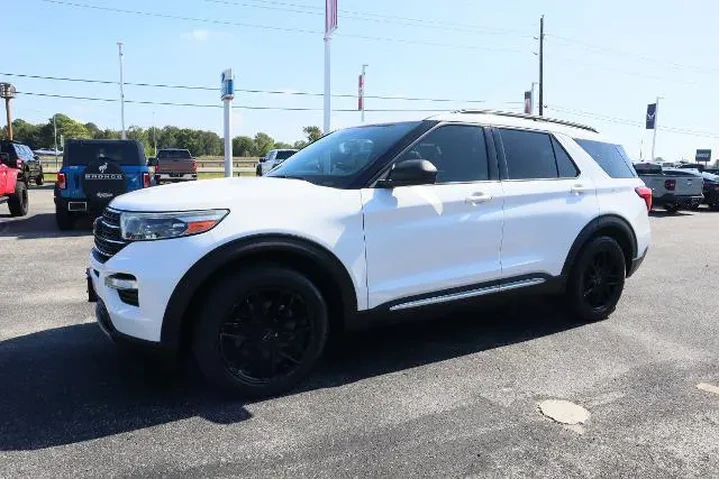 $17282 : Ford Explorer 2020 XLT 4dr S image 7