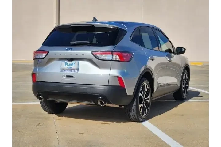 $19581 : Ford Escape 2022 SE 4dr SUV image 5