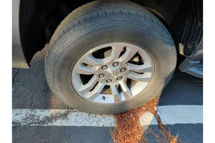 $24434 : Chevrolet Tahoe 2019 4x2 LT image 6