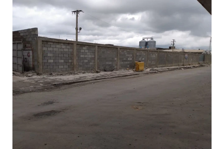 $4 : ALQUILO TERRENO EN KM 13 image 1