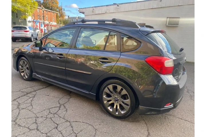 2016 Impreza image 5
