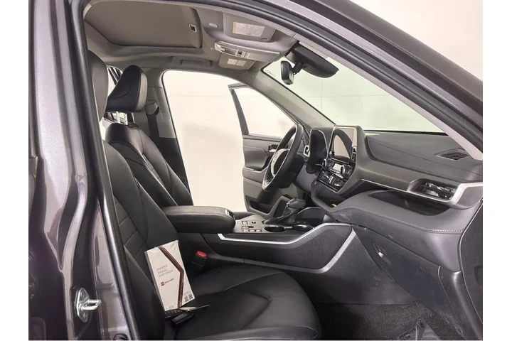 $45000 : Gold Certified2024 Highlander image 5