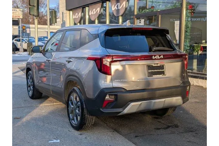 $24775 : Kia Seltos 2025 AWD LX 4dr S image 9