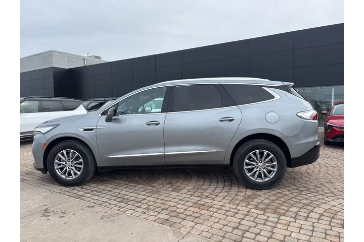 $35798 : 2023 Enclave Essence image 8