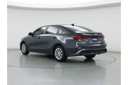 $18998 : Kia Forte 2023 LX 4dr Sedan thumbnail