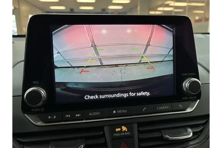 $17900 : Nissan Altima 2024 2.5 SV 4d image 9