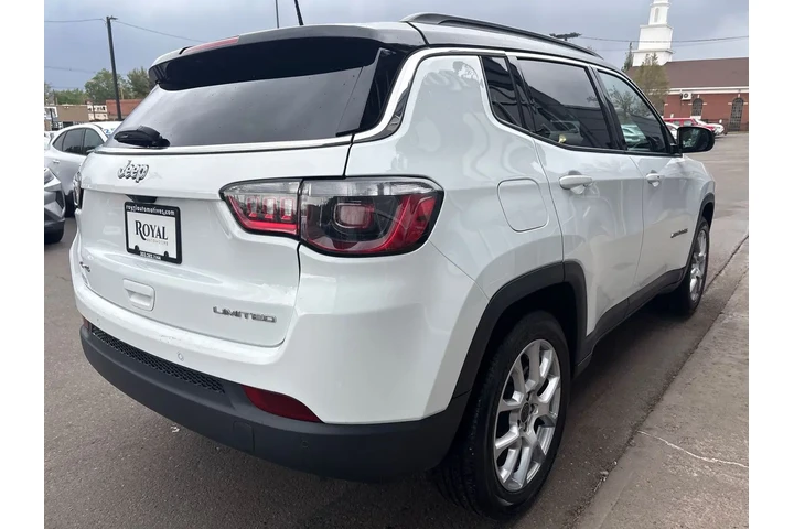 $24995 : 2025 Compass Limited 4x4 image 3