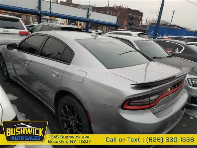 $13995 : Used 2016 Charger 4dr Sdn SXT image 3