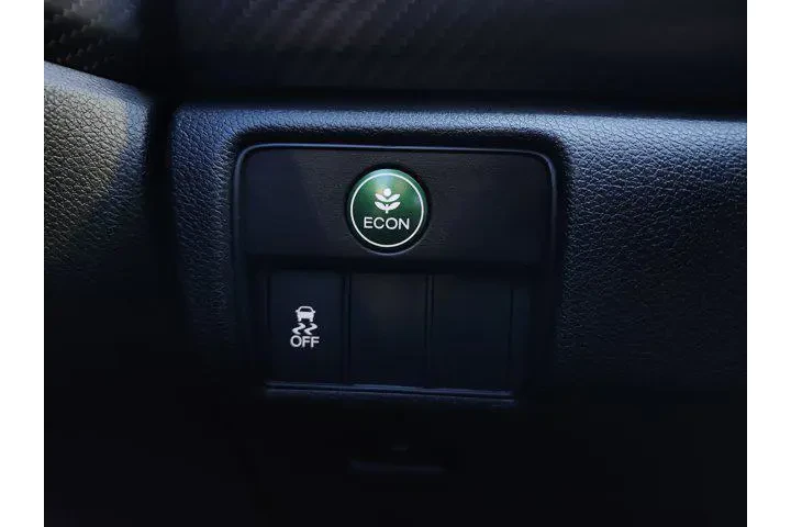 $15875 : Honda Accord 2017 Sport 4dr image 10