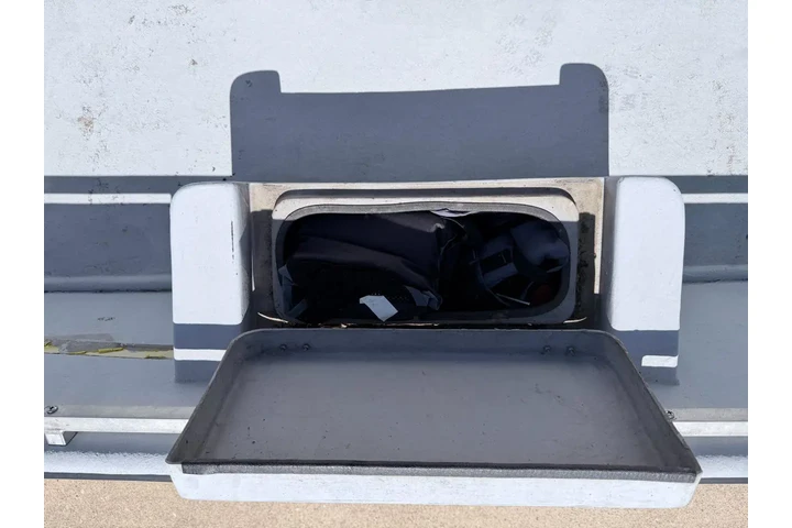 $13995 : 2002 Supreme L48XP image 8