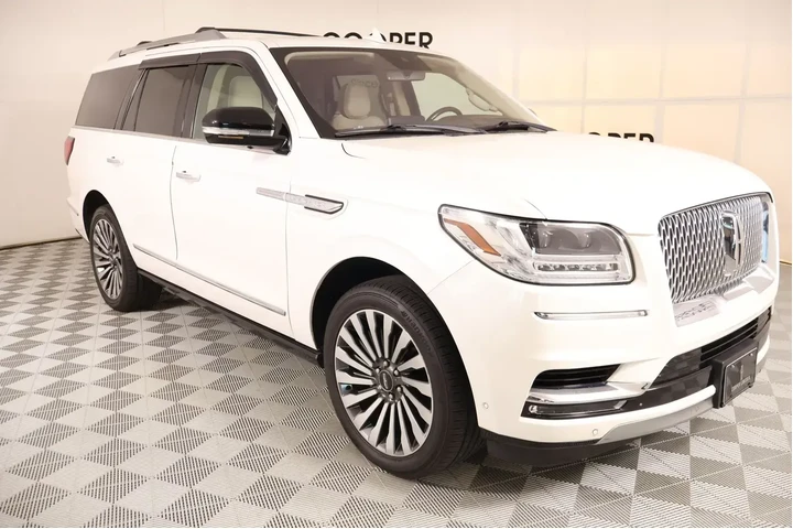 $35759 : Lincoln Navigator 2019 4x4 R image 1