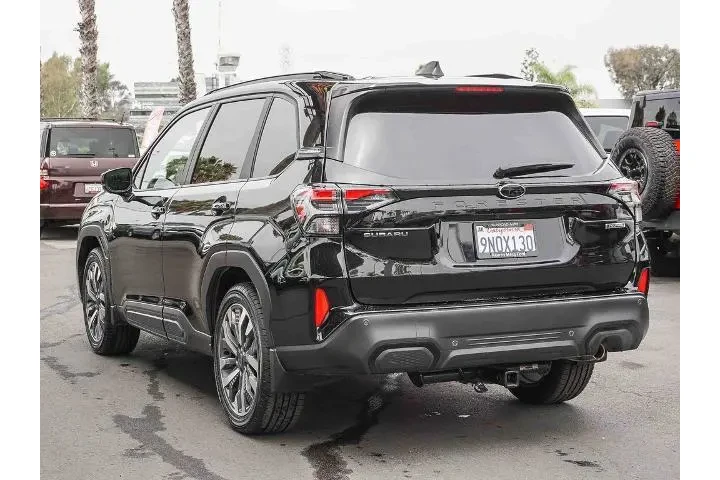 $33762 : Subaru Forester 2025 AWD Tou image 7