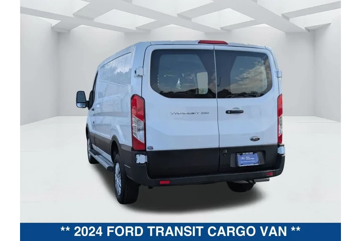$34000 : Ford Transit 2024 250 3dr SW image 6