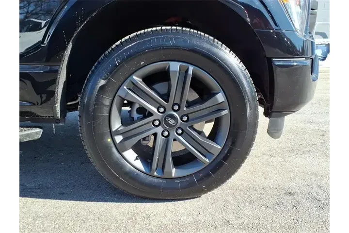 $39386 : Ford F-150 2023 4x4 Limited image 5