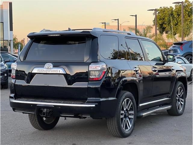 2014 Toyota 4Runner Limited S image 6